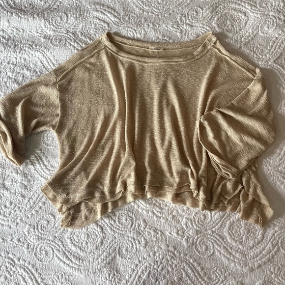 Top - Picture 1 of 2